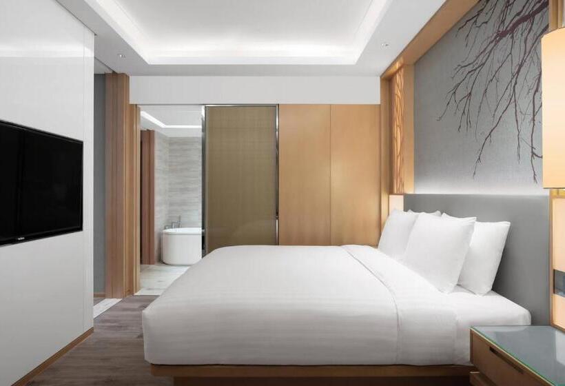 سوئیت با تخت بزرگ, Courtyard By Marriott Shanghai Songjiang