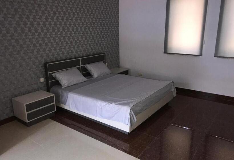 家庭间, Liko Hostel