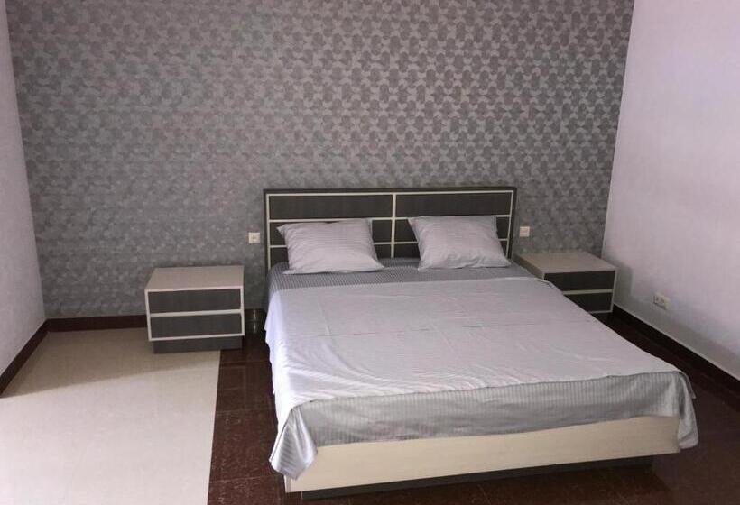 חדר משפחתי, Liko Hostel