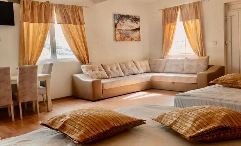 اتاق استاندارد با چشمانداز کوهستان, Bali Mountain Resort Montenegro