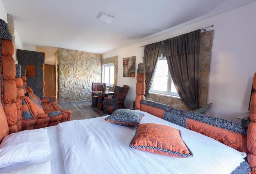 اتاق استاندارد سه نفره, Bali Mountain Resort Montenegro