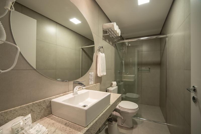 デラックスルーム, Laghetto Estação