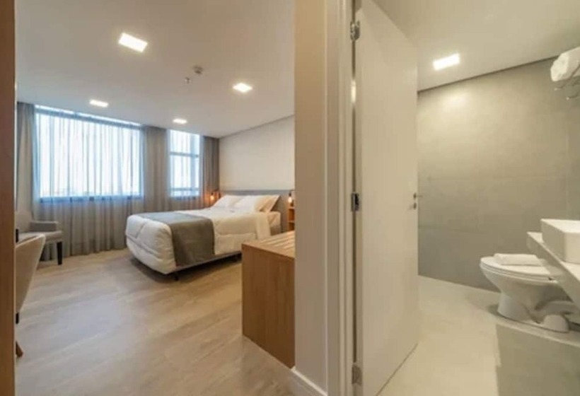 デラックスルーム, Laghetto Estação