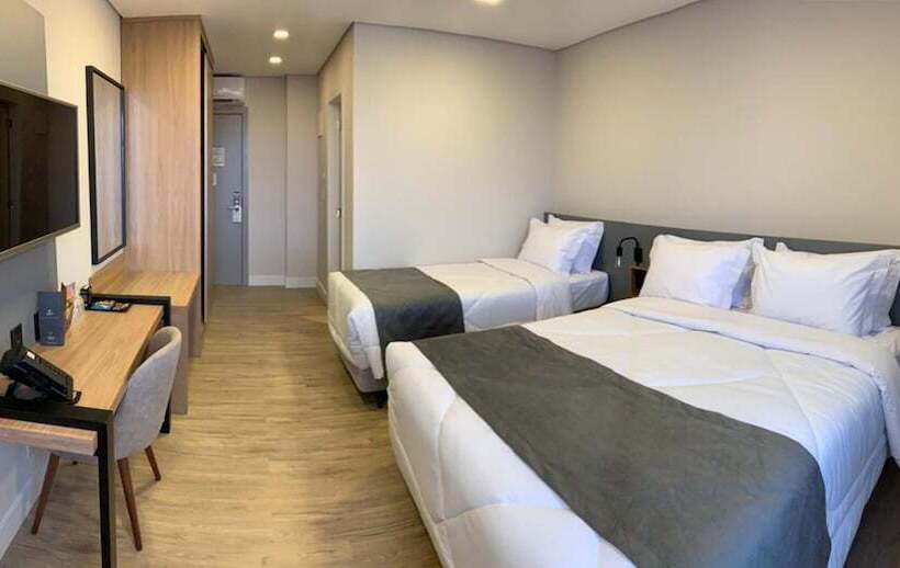 デラックスルーム, Laghetto Estação