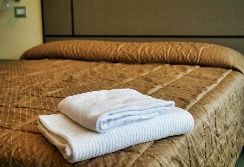 חדר סטנדרט לארבעה, Terre Dei Malatesta