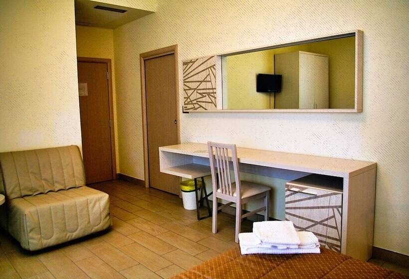 חדר סטנדרט לארבעה, Terre Dei Malatesta