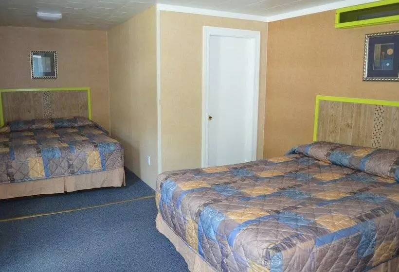 ２ダブルベッドのスタンダードルーム, Carleton Circle Motel Falmouth
