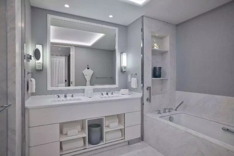 اتاق استاندارد با بالکن, Casa Madrona Hotel And Spa