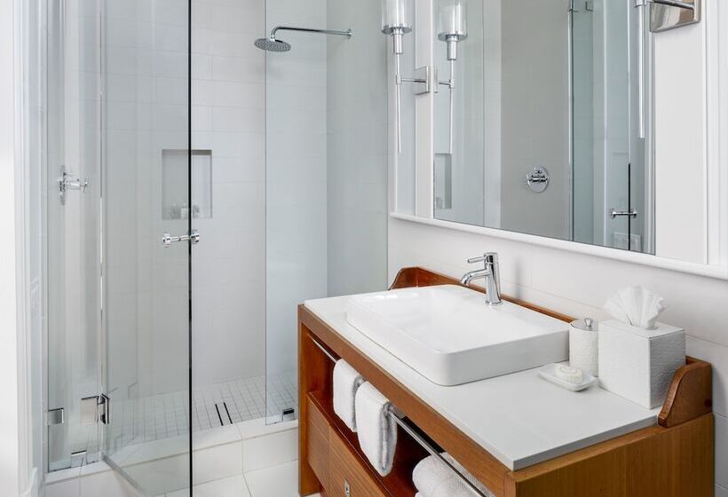 Deluxe Zimmer, Casa Madrona Hotel And Spa