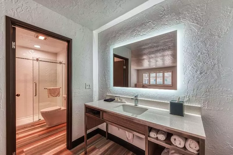 اتاق استاندارد با تخت بزرگ, Casa Via Mar Inn, Ascend Hotel Collection