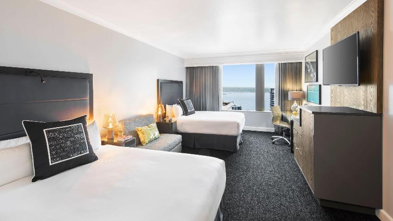 クイーンサイズベッドのスタンダードルーム, Hilton Motif Seattle