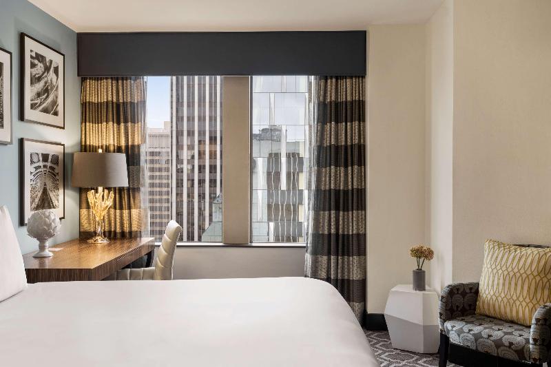 阁楼房, Hilton Motif Seattle