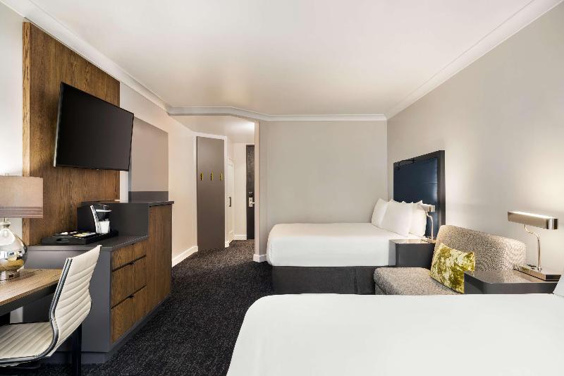 适合残疾人使用的标准间, Hilton Motif Seattle