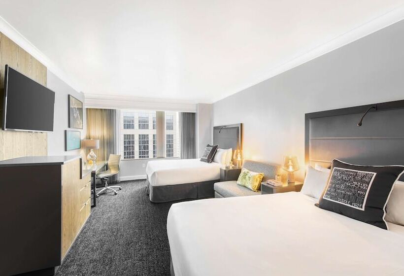 带2个双人床的标准工作室, Hilton Motif Seattle