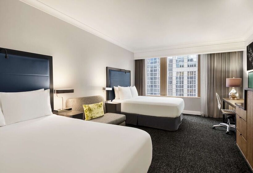 带2个双人床的标准工作室, Hilton Motif Seattle