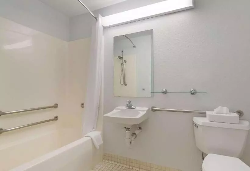 身障者適用スタンダードルーム, Mainstay Suites Louisville Jeffersontown