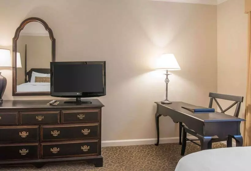 اتاق استاندارد, The Century House, Ascend Hotel Collection