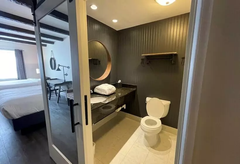 اتاق استاندارد با 2 تخت دوبل, The Century House, Ascend Hotel Collection