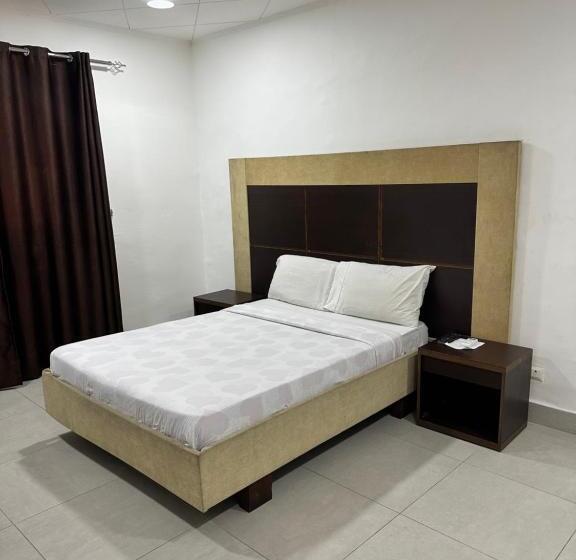 اتاق لوکس, Brazza