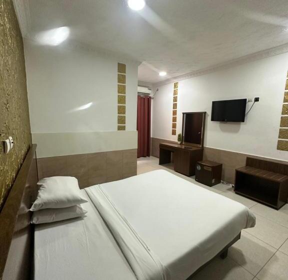 اتاق لوکس, Brazza