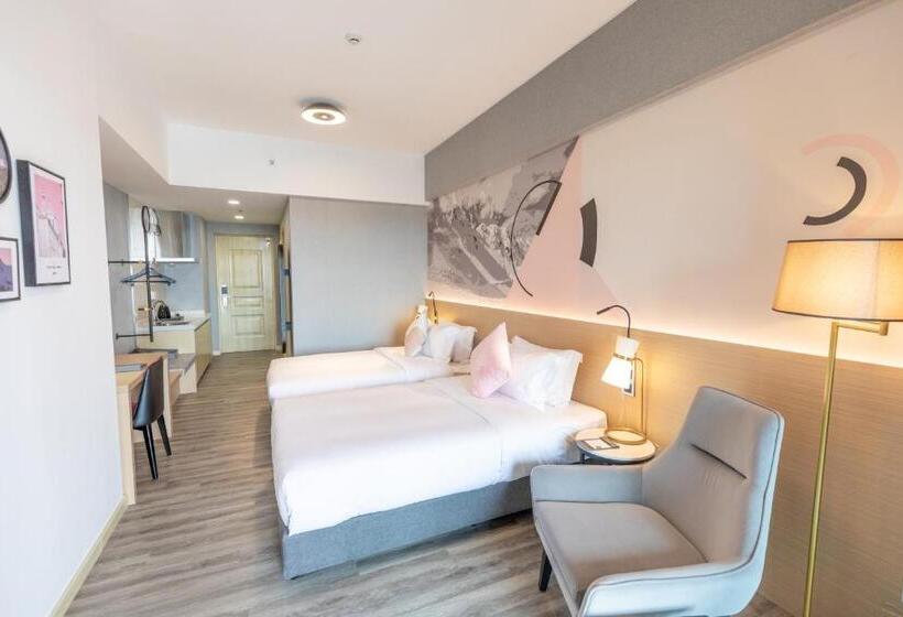 Quarto Estandar com Sacada, Imin