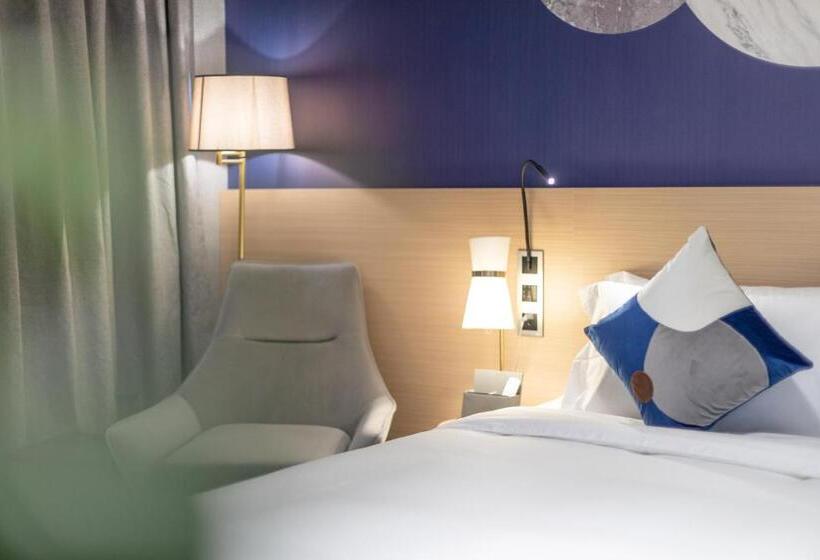 סוויטה דלוקס, Imin