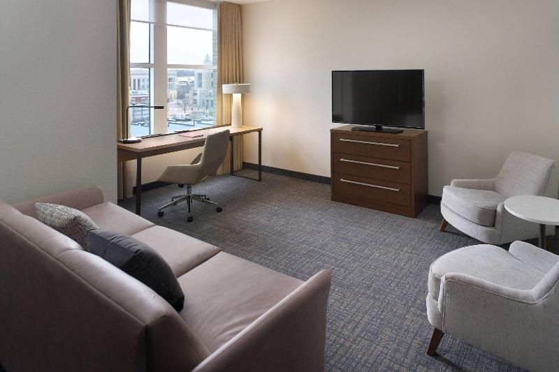 带大床的套房, Residence Inn By Marriott Lexington City Center