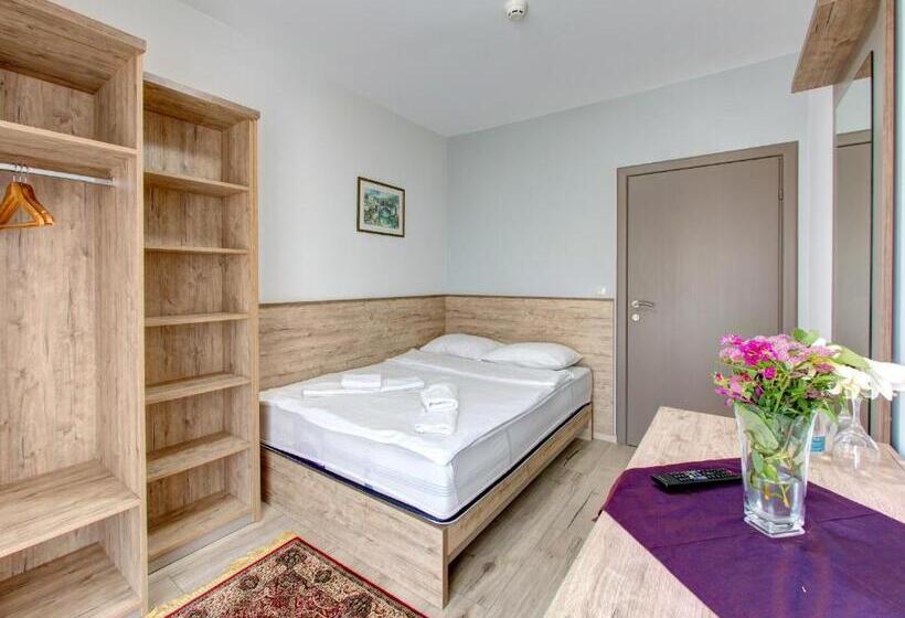 اتاق استاندارد یک تخته با بالکن, Motel Montanaro