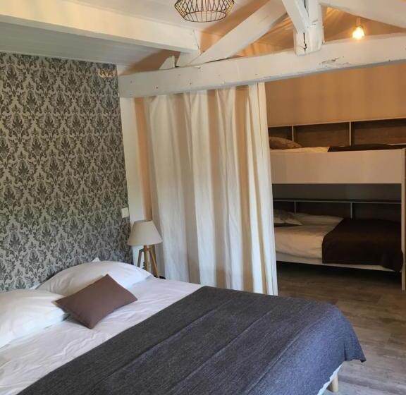 غرفة عائلية, Le Petit Moulin