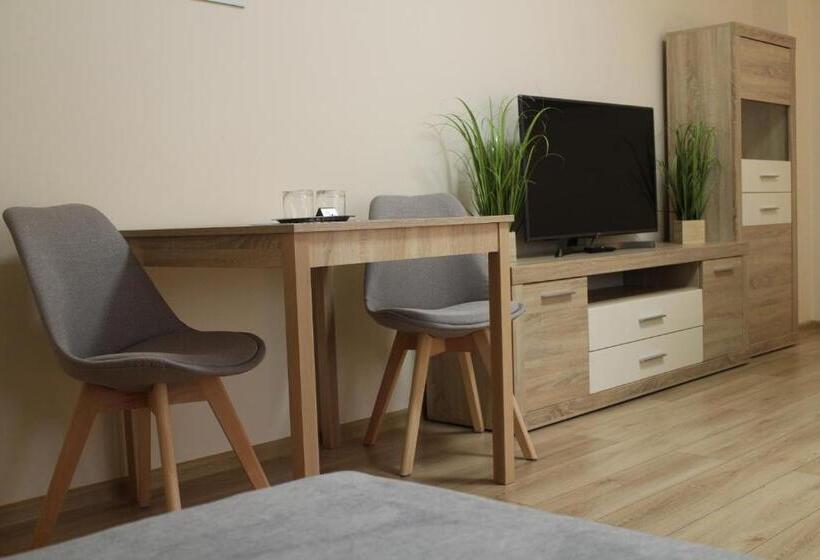 חדר משפחתי, Penzión Anka