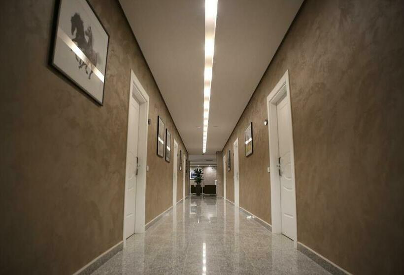 חדר משפחתי, Twin Towers