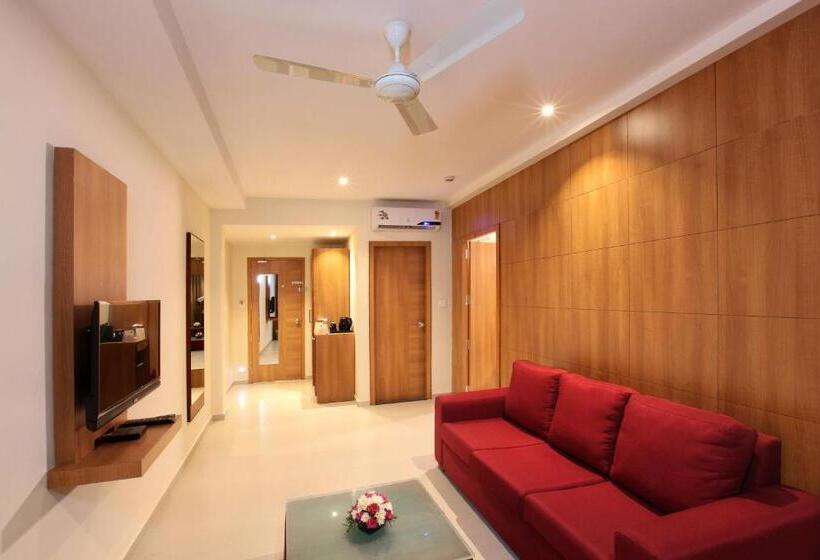 豪华套房, Archana