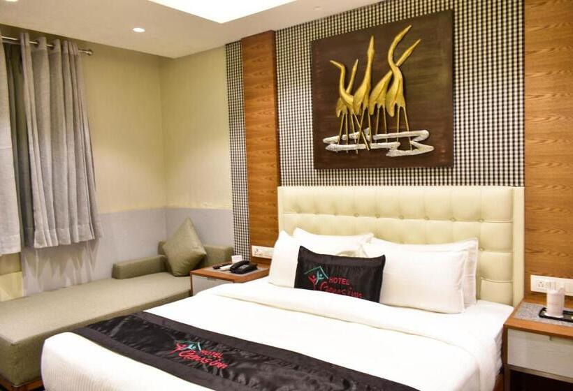 Superiorrum King Size Säng, Gems Inn