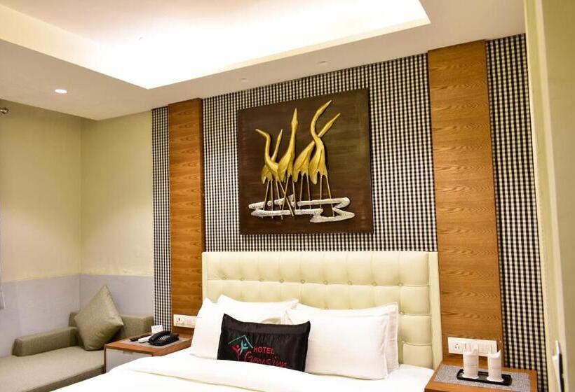 Superiorrum King Size Säng, Gems Inn