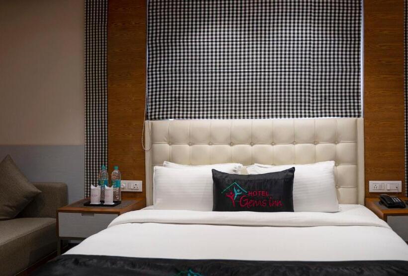 Superiorrum King Size Säng, Gems Inn