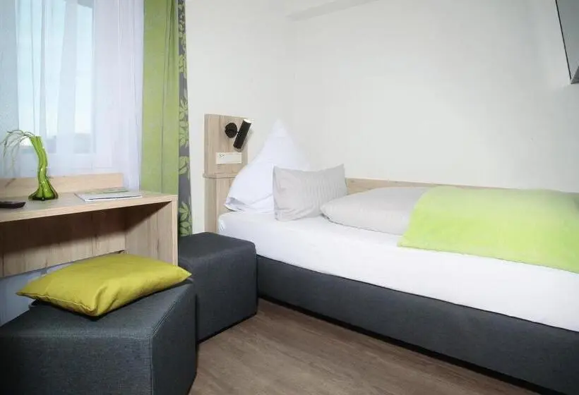 Basic Yhden Hengen Huone, Landgasthof Linde