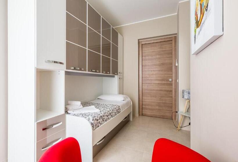 Apartamento 2 Dormitórios, Modica For Family   Rooms And Apartments