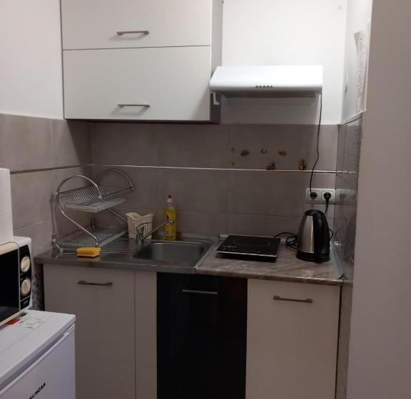 Economy Triple Room, Apartmani Pause