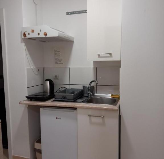 اتاق کلاسیک چهارنفره, Apartmani Pause