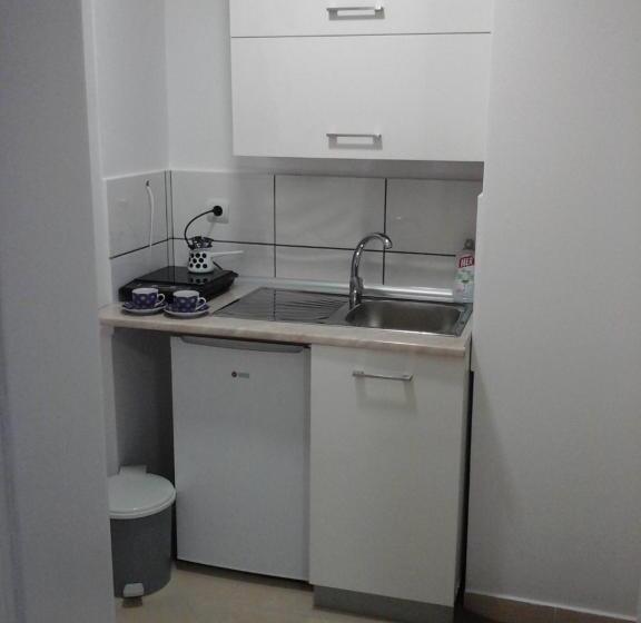 اتاق کلاسیک چهارنفره, Apartmani Pause