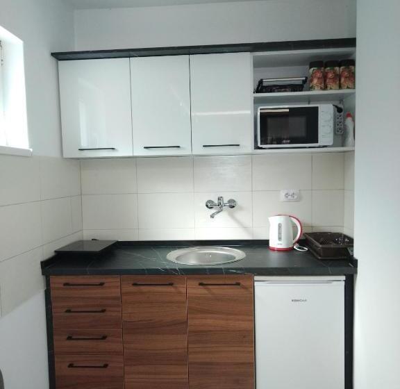 آپارتمان 1 خوابه همکف, Apartmani Pause