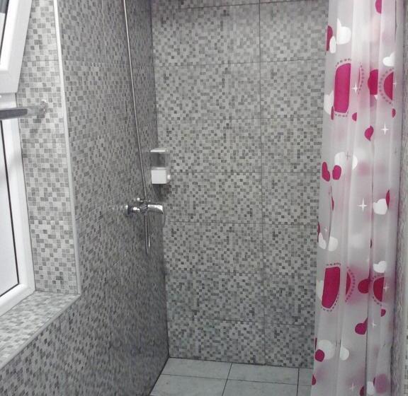 Economy Triple Room, Apartmani Pause