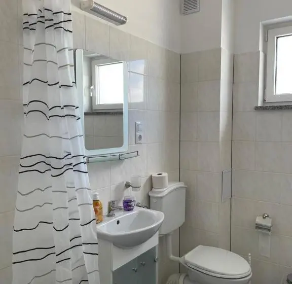 Standaard Studio, Twt Motel