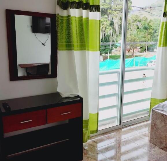 غرفة ديلوكس مزودة بشرفة, Hospedaje Rey De Los Vientos