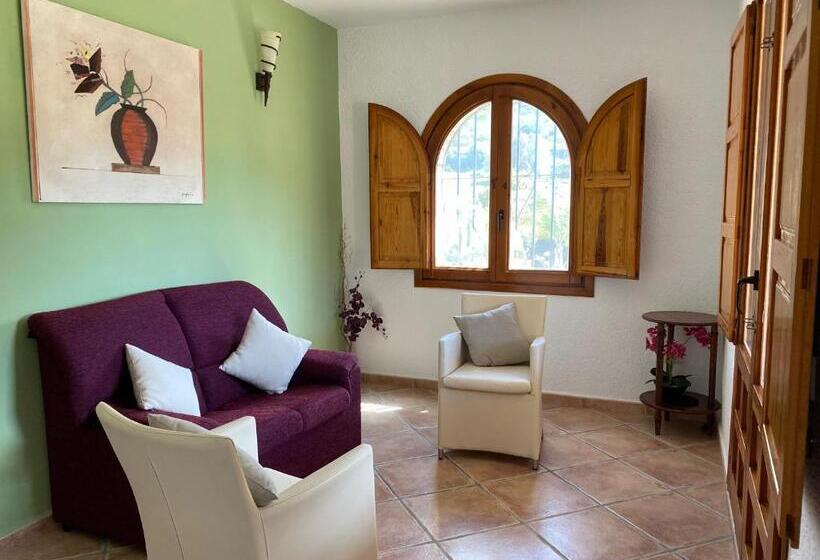 סוויטת ג'וניור עם מרפסת, M A S L A P A U Country Hotel   Adults Only