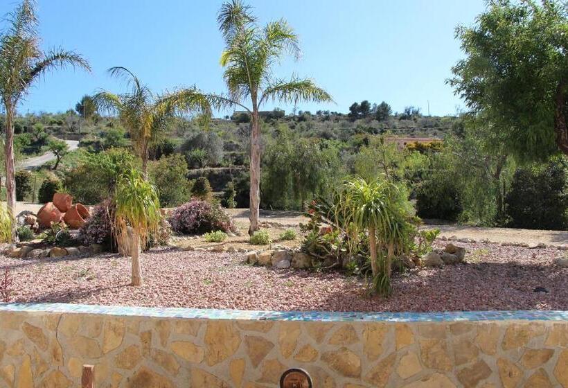 חדר סטנדרט נוף לגינה, M A S L A P A U Country Hotel   Adults Only