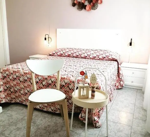Standard Kolmen Hengen Huone, Il Magnolia