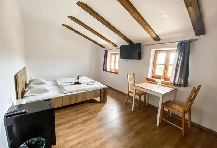 اتاق استاندارد چهار تخته, Boutique Rooms& Winery žorž