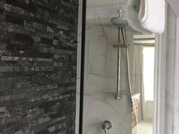 חדר דלוקס, The Burrows Bed And Breakfast