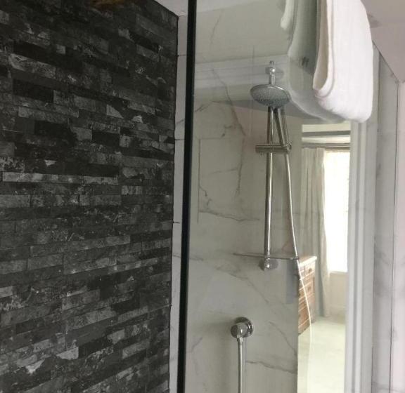 חדר דלוקס, The Burrows Bed And Breakfast